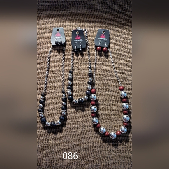 Paparazzi Jewelry - 3 SETS - Necklace And Earrings - Picture 1 of 1